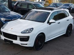 Carraraweiss/gletscherweiss Gebraucht 2017 Porsche Cayenne GTS Chrono SUV | 42.490 € (Teuer)