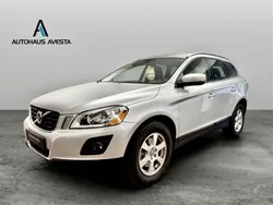 Silber Gebraucht 2009 Volvo XC60 Kinetic SUV | 13.990 € (Etwas zu teuer)