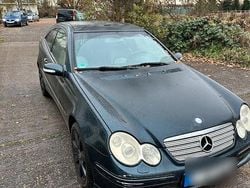 Schwarz Gebraucht 2006 Mercedes C230 Coupé | 2.250 € (Fairer Preis)