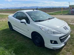 Weiß Gebraucht 2012 Peugeot 207 CC Cabrio | 7.777 € (Teuer)