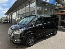 Schwarz Gebraucht 2020 Ford Tourneo Custom Titanium X Van / Kleinbus | 36.950 € (Fairer Preis)