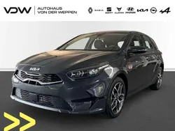 Grau Neu 2025 Kia Ceed Spirit Limousine | 29.900 € (Etwas zu teuer)