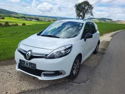 Weiss "nacre" Gebraucht 2016 Renault Scénic III LIMITED Van / Kleinbus | 9.999 € (Teuer)
