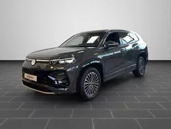 Delfingrau metallic (metallic) Gebraucht 2025 VW Tayron R-line SUV | 59.780 € (Fairer Preis)