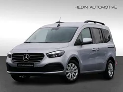 Silber Gebraucht 2024 Mercedes 180 Advantage Limousine | 25.999 € (Guter Preis)