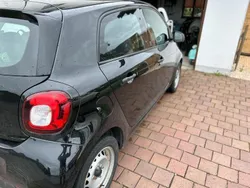 Schwarz Gebraucht 2020 Smart ForFour Electric Drive Limousine | 7.000 € (Guter Preis)