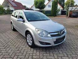 Silber Gebraucht 2009 Opel Astra Innovation Kombi | 2.200 € (Guter Preis)