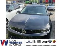 Schwarz Gebraucht 2023 Opel Astra Business Edition Limousine | 23.990 € (Guter Preis)
