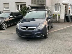 Blau Gebraucht 2006 Opel Zafira Van / Kleinbus | 2.900 € (Fairer Preis)