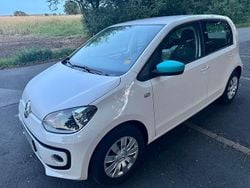 Weiß Gebraucht 2015 VW up! Kleinwagen | 6.800 € (Fairer Preis)