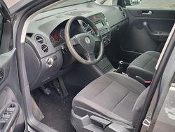 Grau Gebraucht 2006 VW Golf V Kombi | 1.999 € (Fairer Preis)