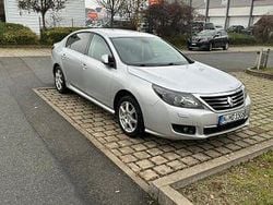 Silber Gebraucht 2011 Renault Latitude Limousine | 5.000 €