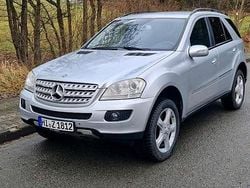 Grau Gebraucht 2007 Mercedes ML320 SUV | 6.500 € (Guter Preis)