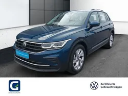Nightshade blue Gebraucht 2024 VW Tiguan Life SUV | 35.340 € (Fairer Preis)