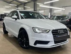 Weiß Gebraucht 2016 Audi A3 Attraction Limousine | 15.000 € (Fairer Preis)
