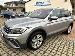 Silber Gebraucht 2022 VW Tiguan Allspace Life SUV | 28.990 € (Fairer Preis)