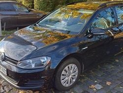 Schwarz Gebraucht 2016 VW Golf VII Trendline Kombi | 11.500 € (Guter Preis)