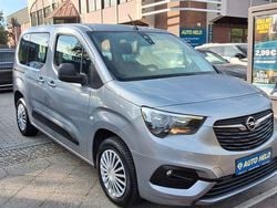 Grau Gebraucht 2021 Opel Combo Life Edition Van / Kleinbus | 15.600 € (Fairer Preis)
