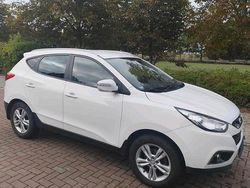 Weiß Gebraucht 2012 Hyundai ix35 SUV | 7.000 €