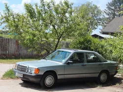 Mercedes 190