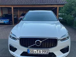 Weiß Gebraucht 2020 Volvo XC60 R-Design SUV | 32.900 € (Etwas zu teuer)