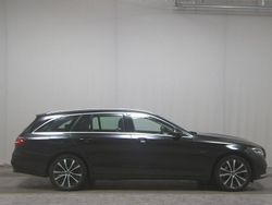 Schwarz Gebraucht 2021 Mercedes E300 Avantgarde Kombi | 23.480 € (Guter Preis)