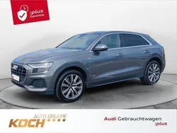 Grau Gebraucht 2022 Audi Q8 S-Line SUV | 64.590 € (Guter Preis)