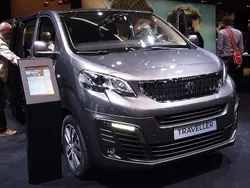 Wählbar (bei metallic +) Neu 2025 Peugeot Traveller Active Van / Kleinbus | 29.989 €