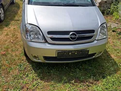 Grau Gebraucht 2005 Opel Meriva Edition Van / Kleinbus | 550 € (Superpreis)