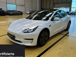 Weiß Gebraucht 2021 Tesla Model 3 Limousine | 27.400 € (Fairer Preis)