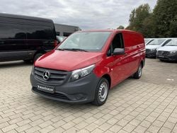 Rot Gebraucht 2020 Mercedes Vito Van / Kleinbus | 22.217 € (Superpreis)