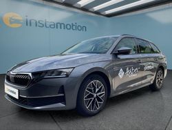 Grau Gebraucht 2024 Skoda Octavia Kombi | 35.299 € (Teuer)