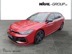 Rot Gebraucht 2025 VW Passat R-line Kombi | 49.990 € (Guter Preis)