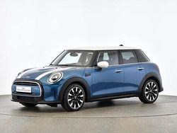 Blau Gebraucht 2023 Mini Cooper Classic Kleinwagen | 26.017 € (Etwas zu teuer)