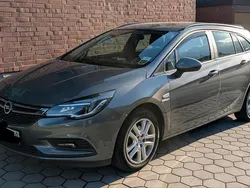 Grau Gebraucht 2018 Opel Astra Kombi | 7.999 € (Guter Preis)