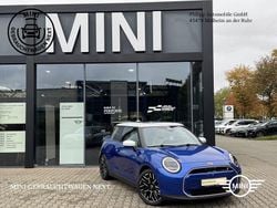 Blazing blue Neu 2024 Mini Cooper SE Kleinwagen | 33.299 € (Fairer Preis)