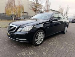Schwarz Gebraucht 2011 Mercedes E350 Kombi | 12.990 € (Fairer Preis)