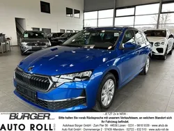 Raceblau metallic Gebraucht 2024 Skoda Octavia Kombi | 28.470 € (Superpreis)