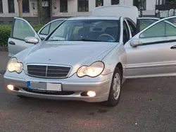 Silber Gebraucht 2002 Mercedes C180 Classic Limousine | 2.800 € (Fairer Preis)
