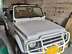 Weiß Gebraucht 1993 Suzuki Samurai SUV | 5.600 €