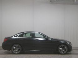 Schwarz Gebraucht 2020 Mercedes C180 AMG line Limousine | 21.680 € (Fairer Preis)