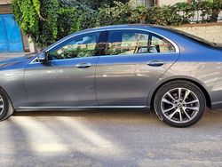 Grau Gebraucht 2018 Mercedes E200 Limousine | 18.900 € (Fairer Preis)
