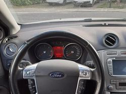 Silber Gebraucht 2008 Ford Mondeo Kombi | 1.500 € (Guter Preis)