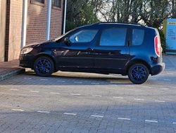 Blau Gebraucht 2009 Skoda Roomster Plus Edition Van / Kleinbus | 3.333 € (Fairer Preis)