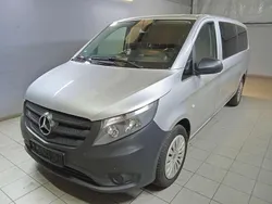 Brillantsilber Gebraucht 2016 Mercedes Vito Van / Kleinbus | 13.900 €