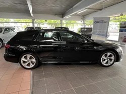 Mythosschwarz Gebraucht 2024 Audi A4 S-Line Kombi | 37.400 € (Fairer Preis)
