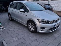 Silber Gebraucht 2015 VW Golf Sportsvan LOUNGE Van / Kleinbus | 9.400 € (Fairer Preis)