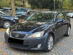 Blau Gebraucht 2006 Lexus IS220d Limousine | 2.100 € (Superpreis)