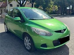 Grün Gebraucht 2009 Mazda 2 Kleinwagen | 3.650 € (Fairer Preis)