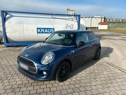 Blau Gebraucht 2017 Mini ONE Kleinwagen | 10.800 € (Fairer Preis)